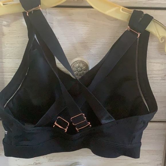 Fabletics Racerback Bra - Picture 2 of 3